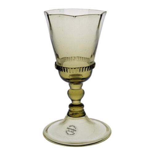 Wine glass, septagonal